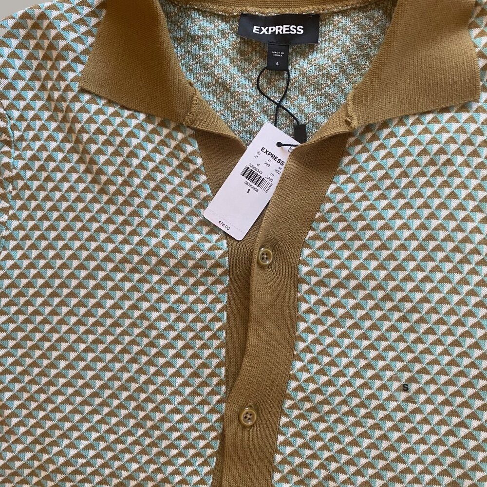 EXPRESS Men's NEW Geo Print Short Sleeve knit Retro Sweater Button Up SIZE SMALL - Picture 4 of 6